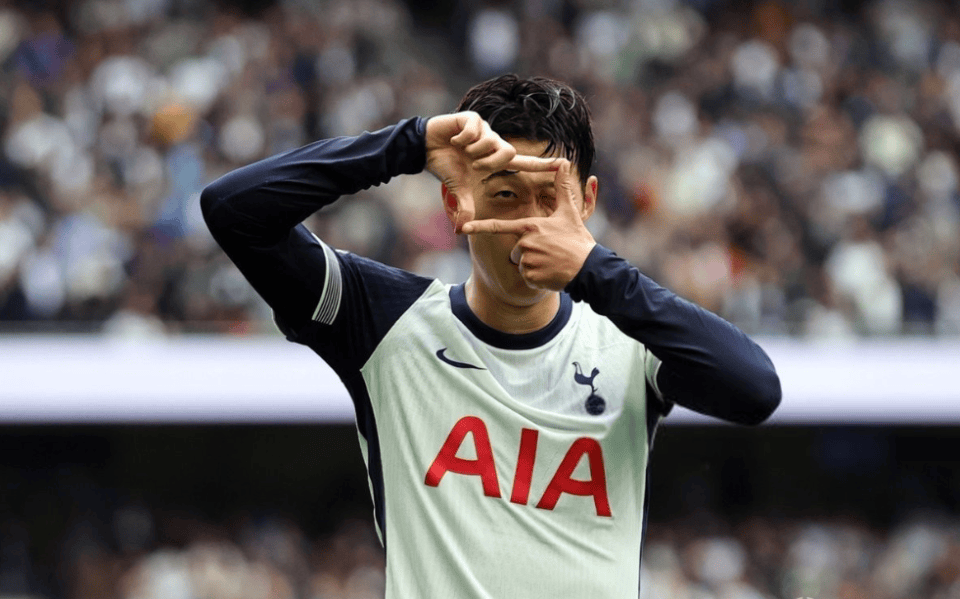 孙兴慜亲口确认离队，热刺欧冠决赛11人全走光，下一站或联手洛里